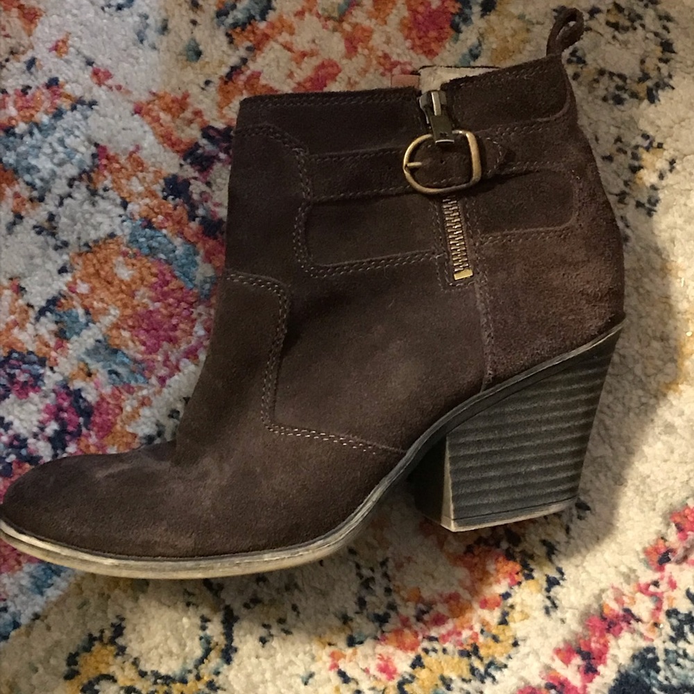 Lucky brand brown booties 8.5